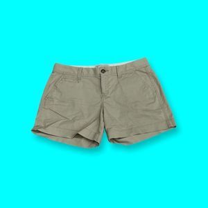 Old Navy khaki short size 6